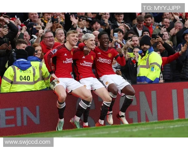 曼联友谊赛小胜巴萨战术解析逆转瞬间引发全场热潮 曼联友谊赛小胜巴萨战术解析逆转瞬间引发全场热潮