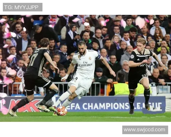 巴黎圣日耳曼大胜马竞5-1帽子戏法引发争议判罚全场沸腾 巴黎圣日耳曼大胜马竞5-1帽子戏法引发争议判罚全场沸腾